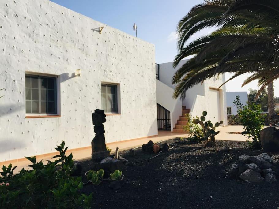Casa Yukka Villa With Heated Pool 拉哈雷斯 外观 照片