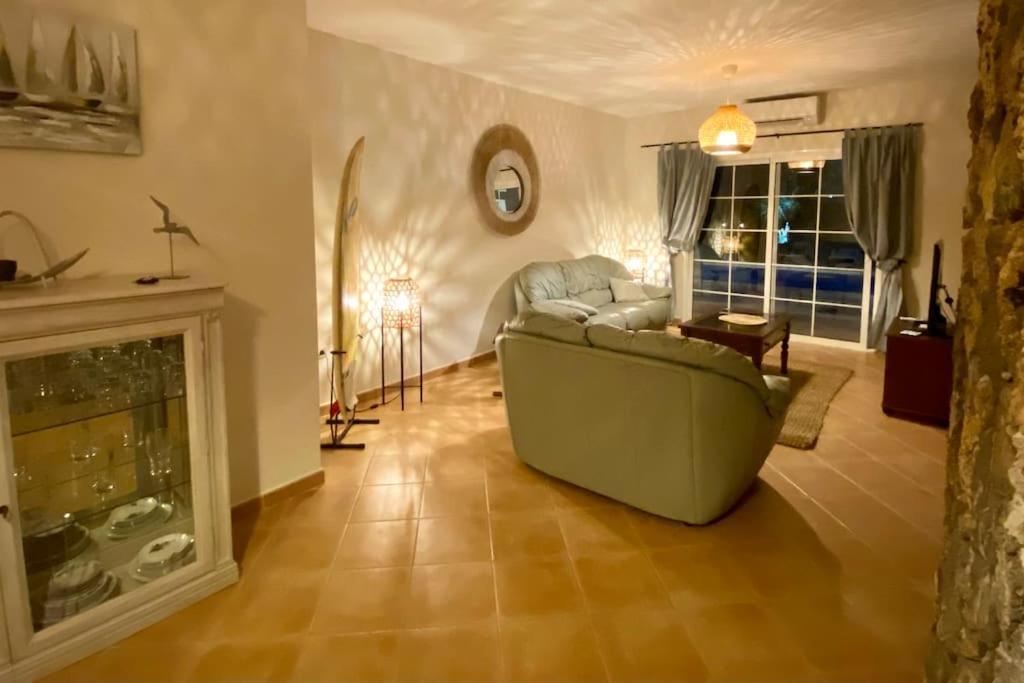 Casa Yukka Villa With Heated Pool 拉哈雷斯 外观 照片